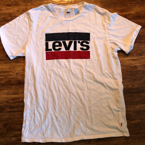 Women’s Levi’s T-shirt - Picture 1 of 2